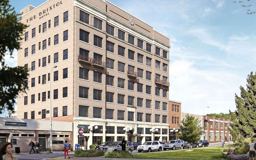 The Bristol Hotel 외부 사진