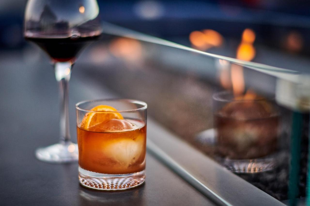The Bristol Hotel 외부 사진