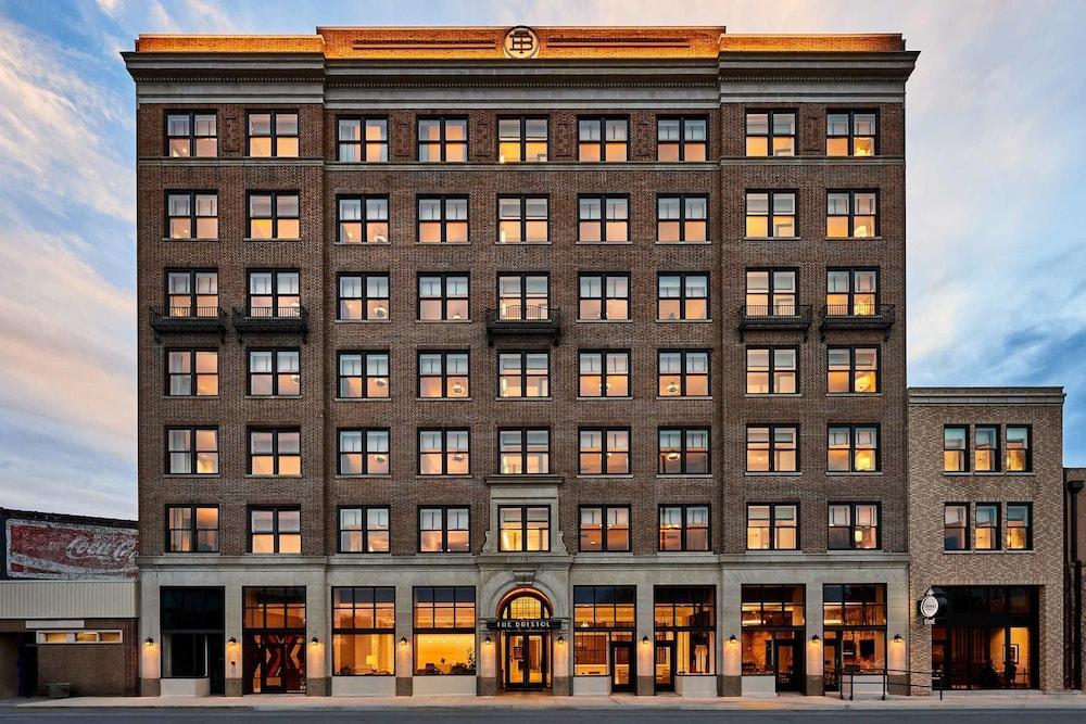 The Bristol Hotel 외부 사진