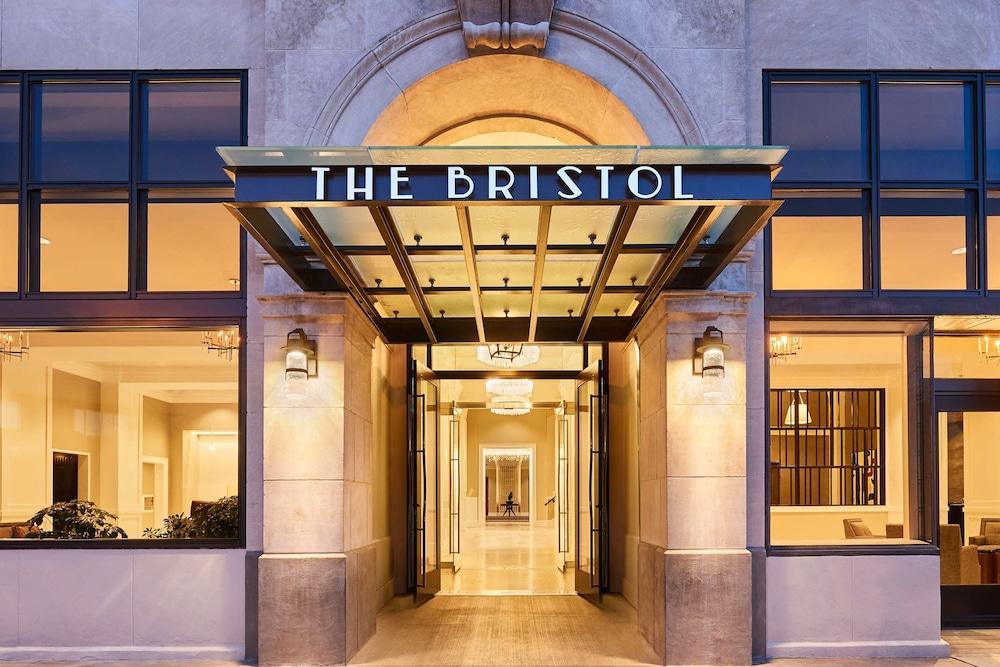 The Bristol Hotel 외부 사진